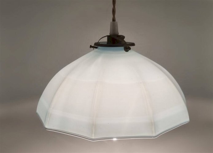 Suspension en opaline