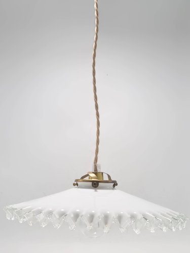 Suspension en opaline