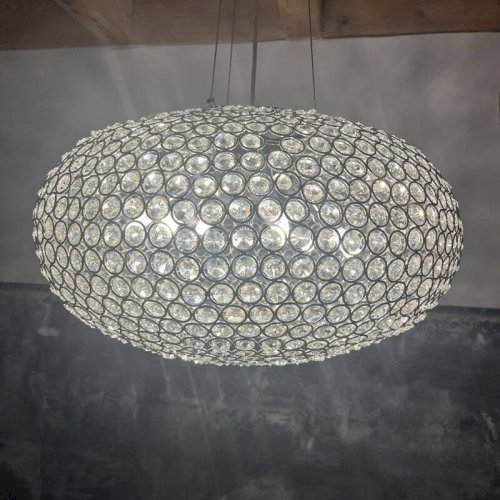 Suspension en perles de verre et métal chromé