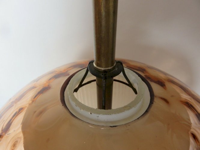 SUSPENSION EN VERRE BULLE ROSE ET VERRE STRIE BLANC ANNEES 60 70 VINTAGE 
