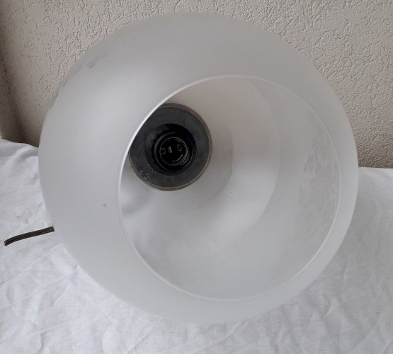 Suspension en verre et bronze