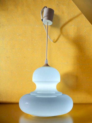 Suspension en verre opalin 1970s