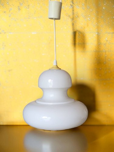 Suspension en verre opalin 1970s
