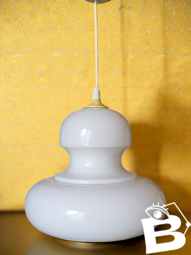 Suspension en verre opalin 1970s
