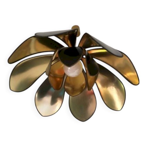 Suspension lotus par Robert de Schuytener