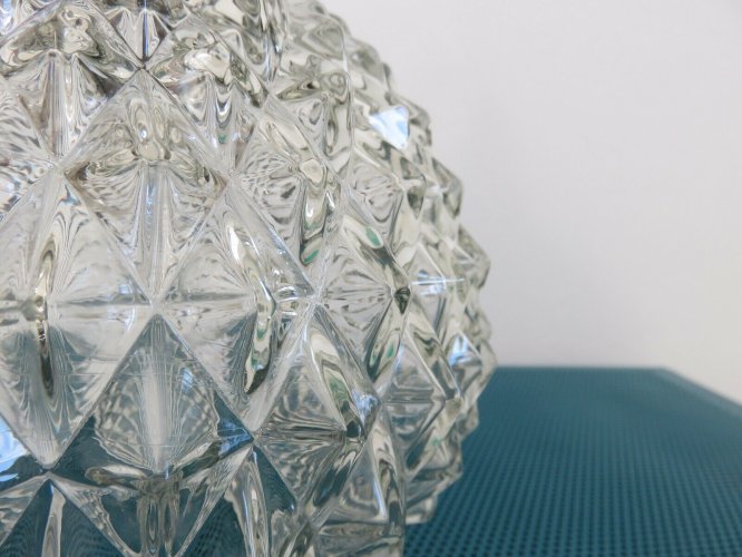 SUSPENSION, LUSTRE  POINTE DE DIAMANT  EN FORME DE GOUTTE DEAU ANNEES 50 60