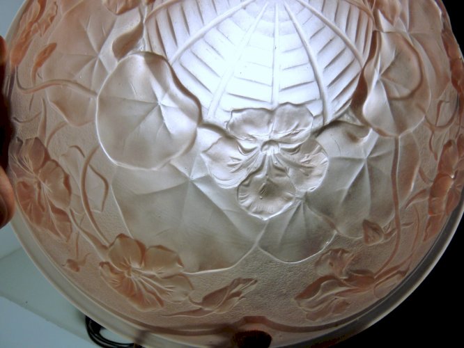 Suspension Lustre Vasque Pâte de Verre Moulé Rose Art Nouveau Era Lalique Müller