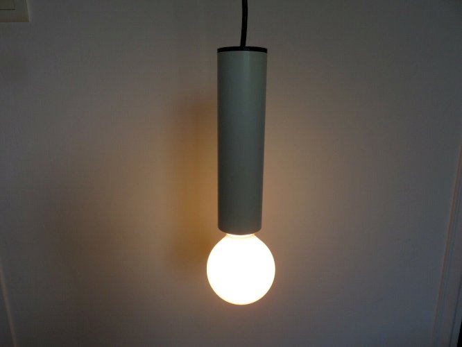 SUSPENSION MINIMALISTE  LITA  TUBE EN METAL LAQUE BLANC ANNEES 70 VINTAGE 