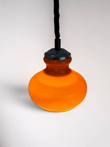 Suspension monte et baisse en verre orange