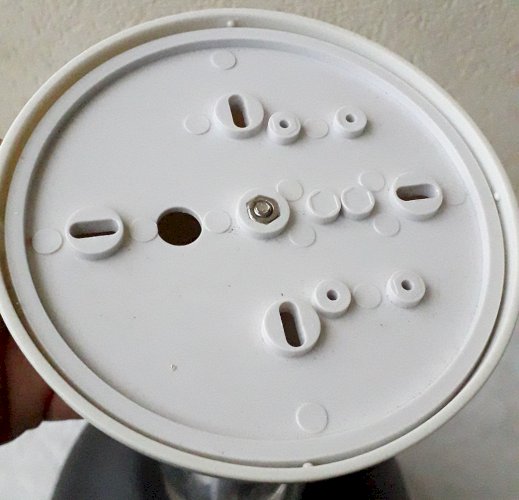 Suspension noire en métal