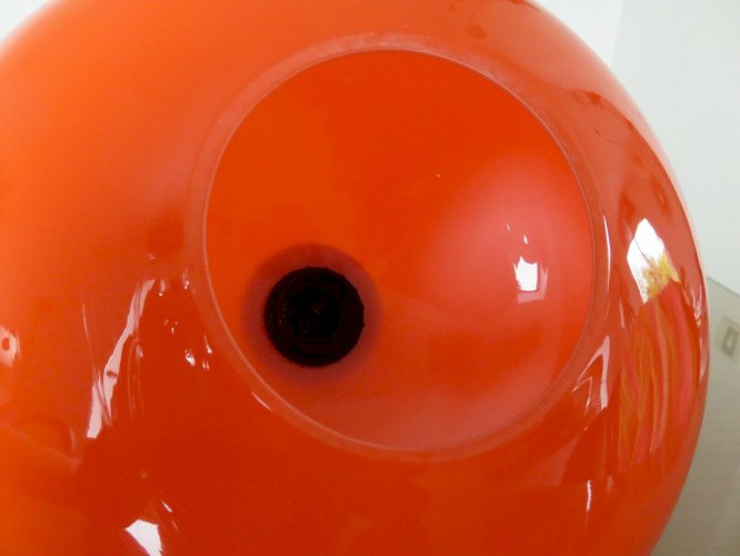 SUSPENSION SCANDINAVE EN OPALINE ORANGE, BOIS ET LAITON ANNEES 70 VINTAGE