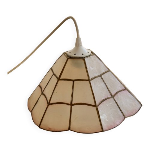 Suspension vintage en nacre rose – Style vitrail