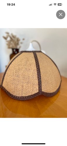 Suspension vintage en rotin formant une fleur