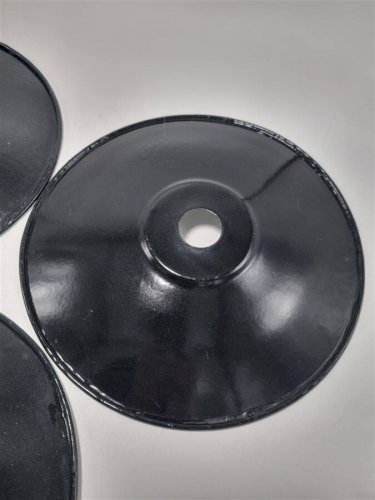 Suspensions en tôle émaillée noire