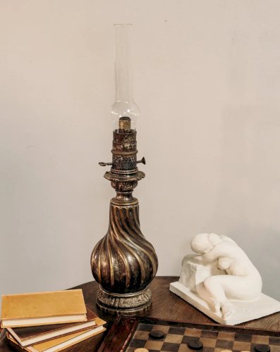 Suzanne, la lampe à huile à poser N°454