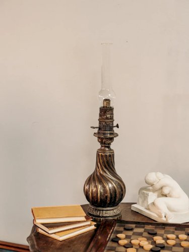 Suzanne, la lampe à huile à poser N°454