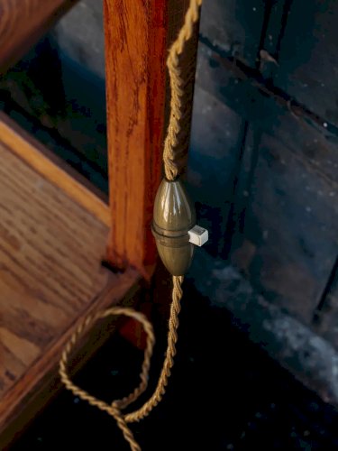 Suzanne, la lampe à poser dorée N°121