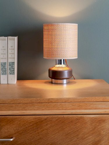 Suzanne, la lampe à poser en cannage N°438