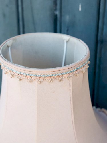 Suzanne, la lampe à poser en faïence N°131