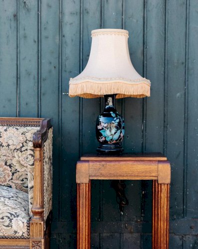 Suzanne, la lampe à poser en faïence N°131