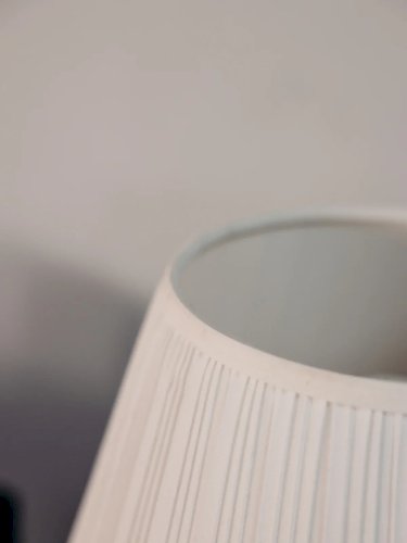 Suzanne, la lampe juponnée en laiton N°451