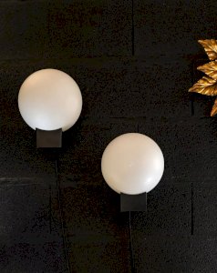 Suzette, the pair of opaline wall sconces No. 99
