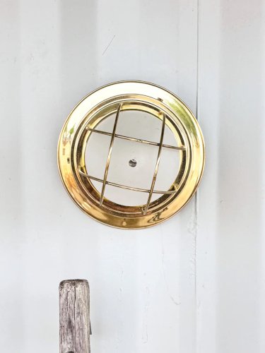 Suzette, l'applique dorée N°93