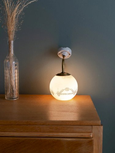 Suzette, l'applique en opaline à frise N°113