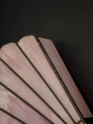 Suzette, l'applique éventail en verre rosé N°125