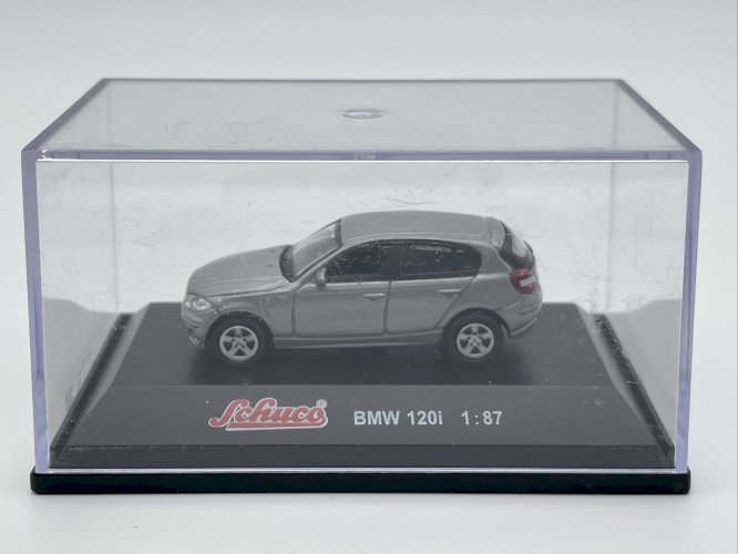  BMW 120i 1/87 Schuco