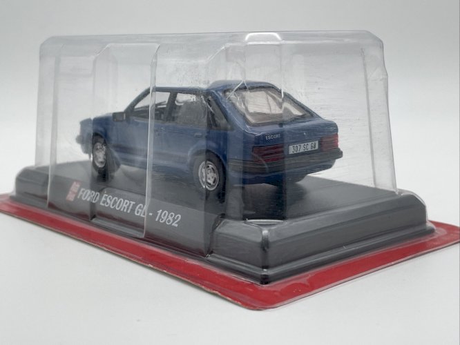  Ford Escort GL (1982) 1/43 Auto Plus