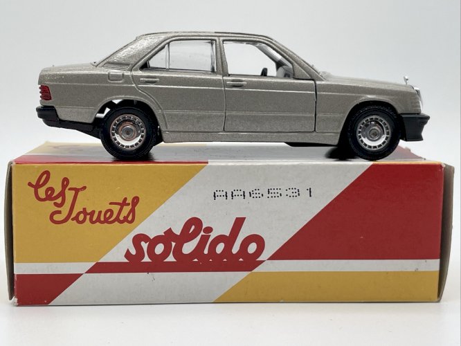  Mercedes-Benz 190 Racing (1986) 1/43 Solido