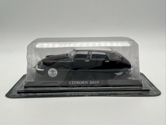  Citroën DS19 1/43 Del Prado