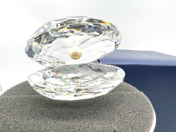Swarovski coque coquillage avec figurine de perles Monde aquatique avec sa boite