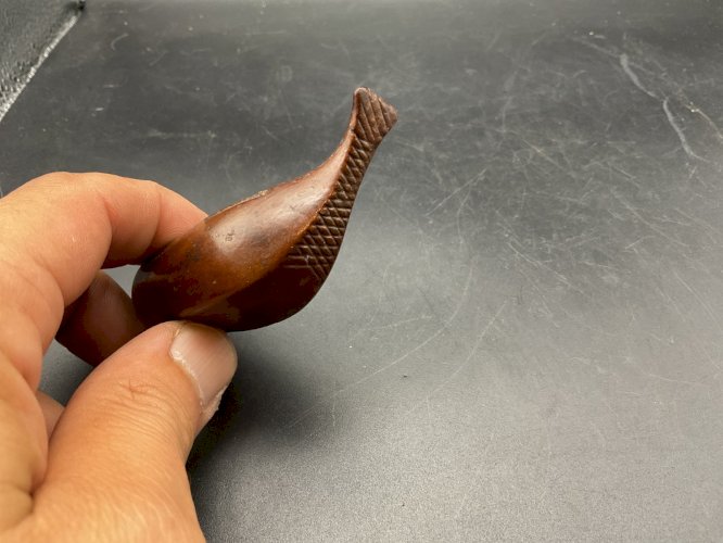 tabatière chaussure sabot bois sculpté Art Populaire snuffbox XIXème pyrogène .