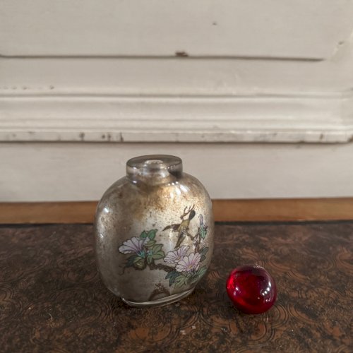 Tabatière chinoise en verre peint décor d'oiseaux et de fleurs XXe M3556