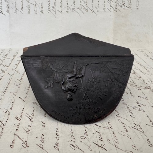 Tabatière en corne bicorne de Napoléon Bonaparte première moitié XIXe M4088