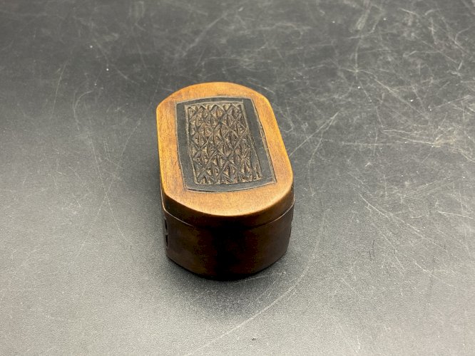 Tabatière ou autre Sculpture Bois art africain miano kapuku