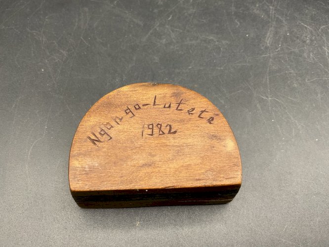 Tabatière ou autre Sculpture Bois art africain NGOGO LUCETE