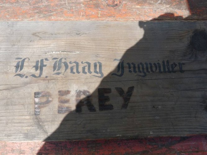 Table + 2 bancs de brasserie - ancienne brasserie l.f. Haag ingwiller prey