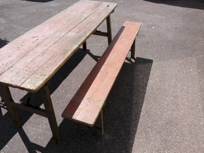 Table + 2 bancs de brasserie - ancienne brasserie l.f. Haag ingwiller prey