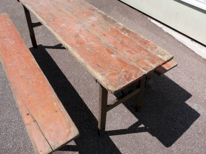 Table + 2 bancs de brasserie - ancienne brasserie l.f. Haag ingwiller prey