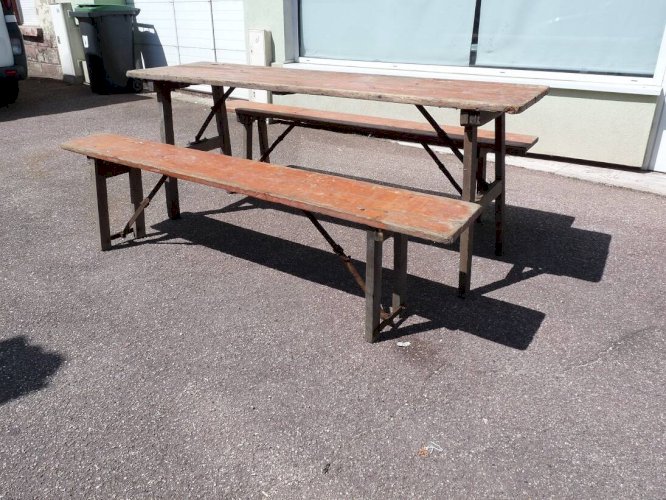 Table + 2 bancs de brasserie - ancienne brasserie l.f. Haag ingwiller prey