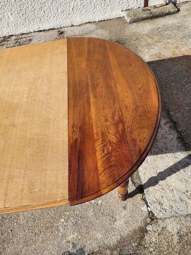TABLE 6 PIEDS EN NOYER AVEC 3 ALLONGES DU XIX ème SIECLE N23