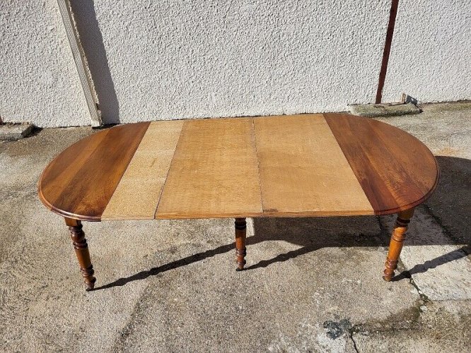 TABLE 6 PIEDS EN NOYER AVEC 3 ALLONGES DU XIX ème SIECLE N23