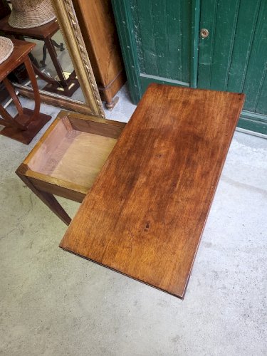 TABLE A JEUX EN NOYER DIRECTOIRE DU XIX ème SIECLE