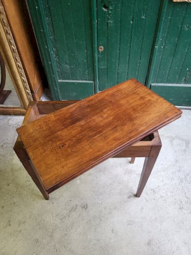 TABLE A JEUX EN NOYER DIRECTOIRE DU XIX ème SIECLE