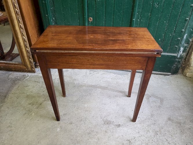 TABLE A JEUX EN NOYER DIRECTOIRE DU XIX ème SIECLE