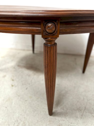 Table Art Déco en noyer massif XX siècle