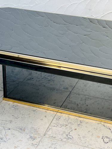 Table basse bicolore en laiton et miroir noir par Fedam